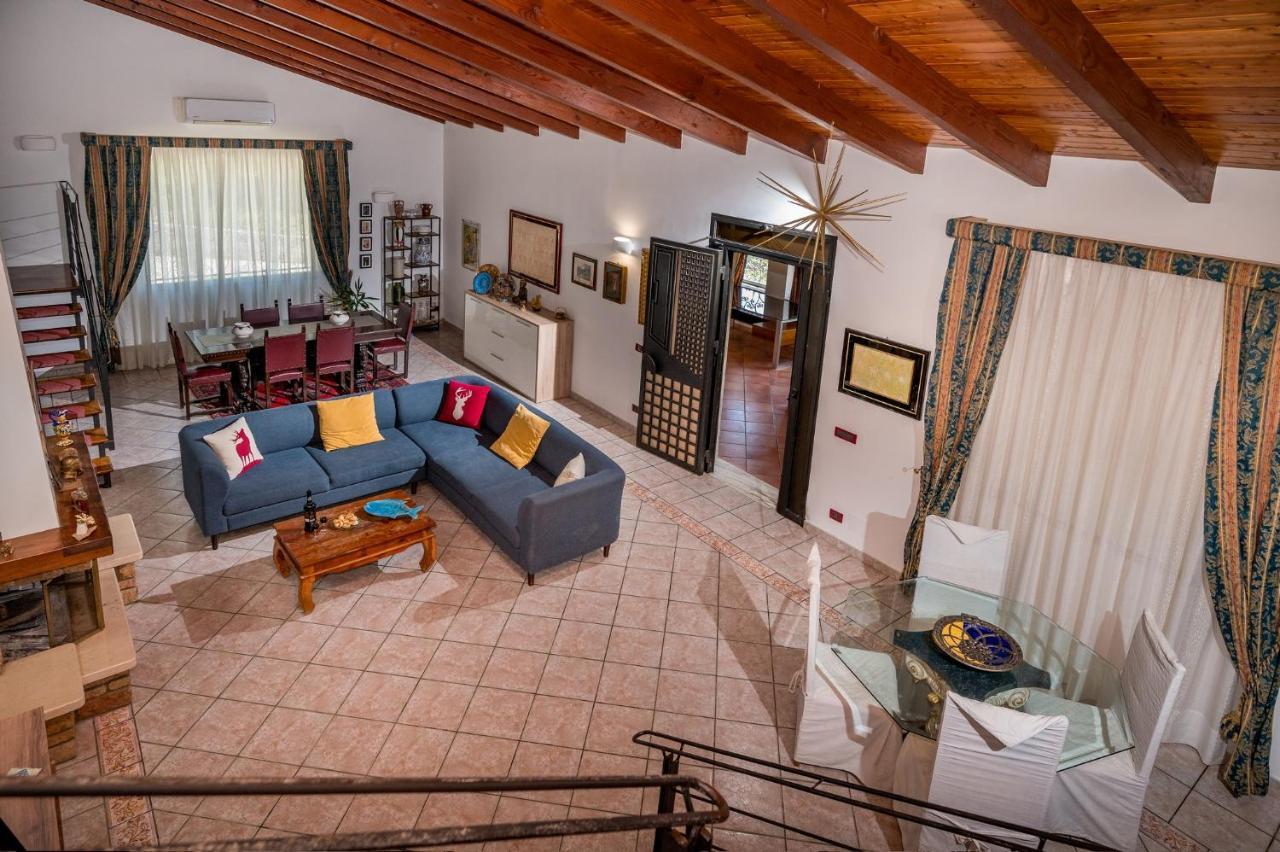 קאסטלמארה דל גולפו Villa Gagliardetta מראה חיצוני תמונה